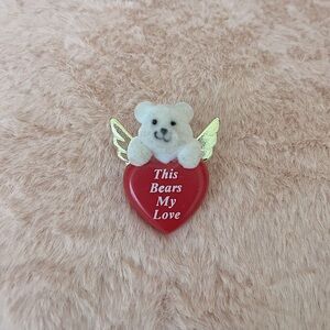 🌷2/$10🌷Bear heart pin